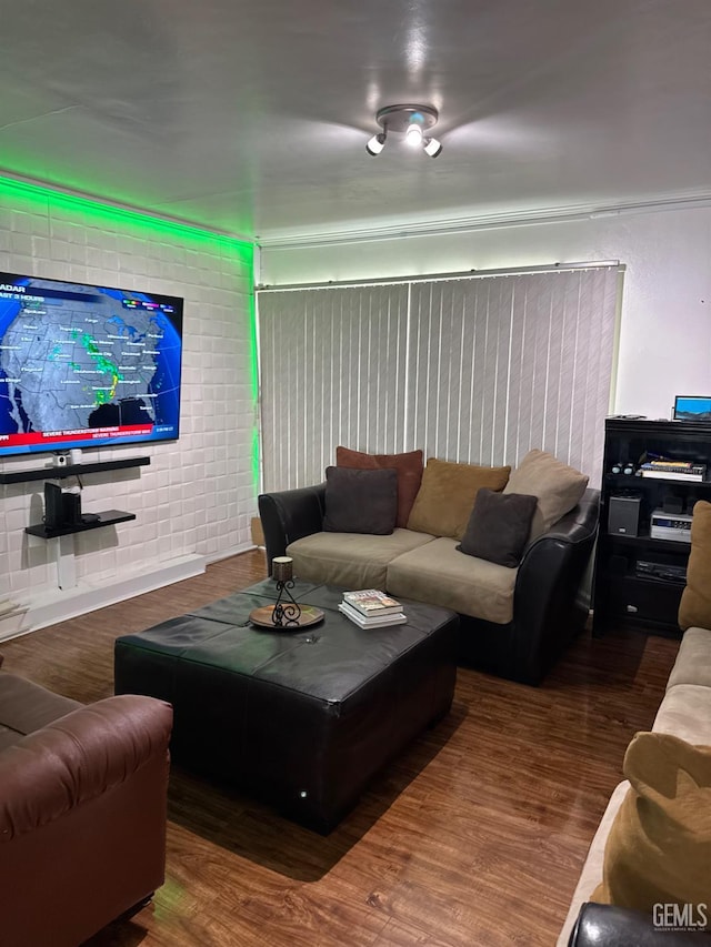 6301 Scenic Way, Bakersfield, CA 93309 - living area featuring wood finished floors