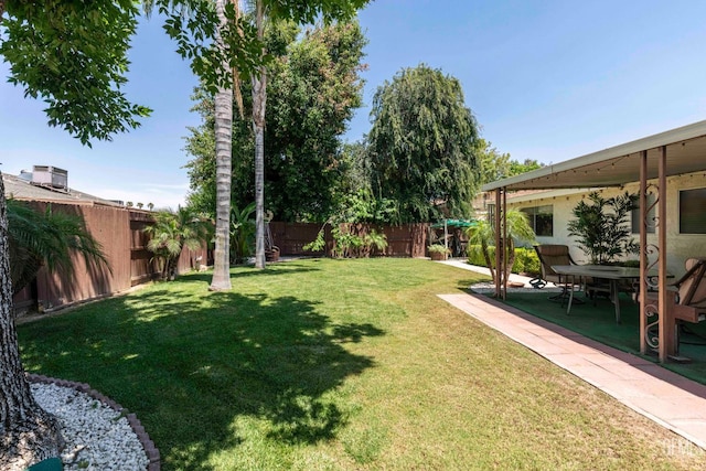 6012 Cumin Ln, Bakersfield, CA 93309 - view of yard featuring a patio area