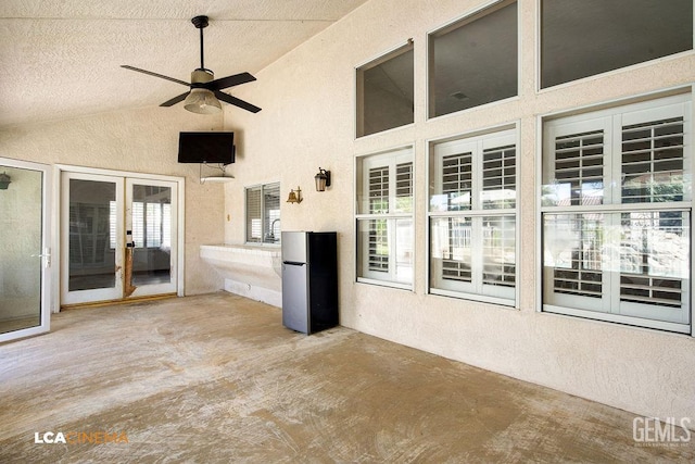 13019 Queen Palm Ct, Bakersfield, CA 93314 - view of patio featuring a ceiling fan