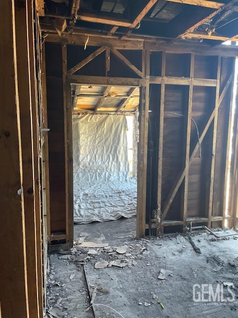 612 D St, Taft, CA 93268 - view of miscellaneous room