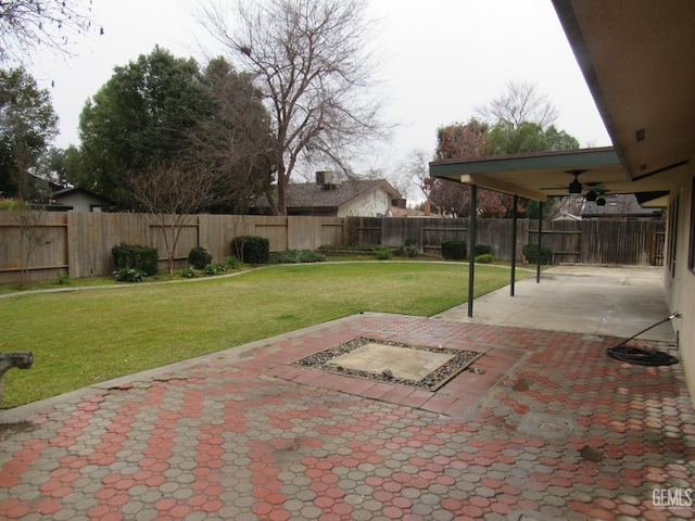 view of patio / terrace with ceiling fan