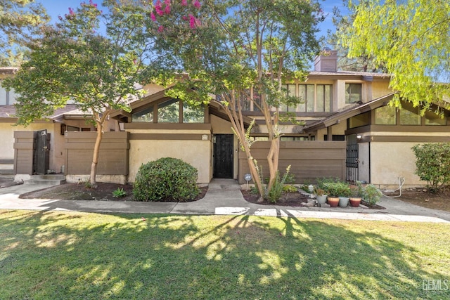 3301 Columbus St Unit 3, Bakersfield, CA 93306 - photo 1