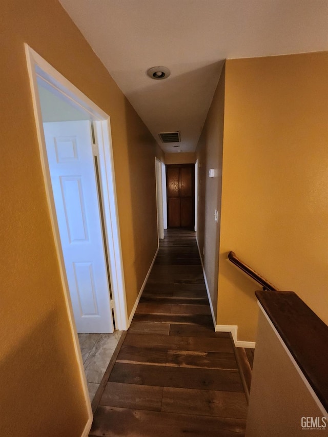5913 El Camino Ave, Bakersfield, CA 93313 - corridor featuring hardwood / wood-style floors and baseboards