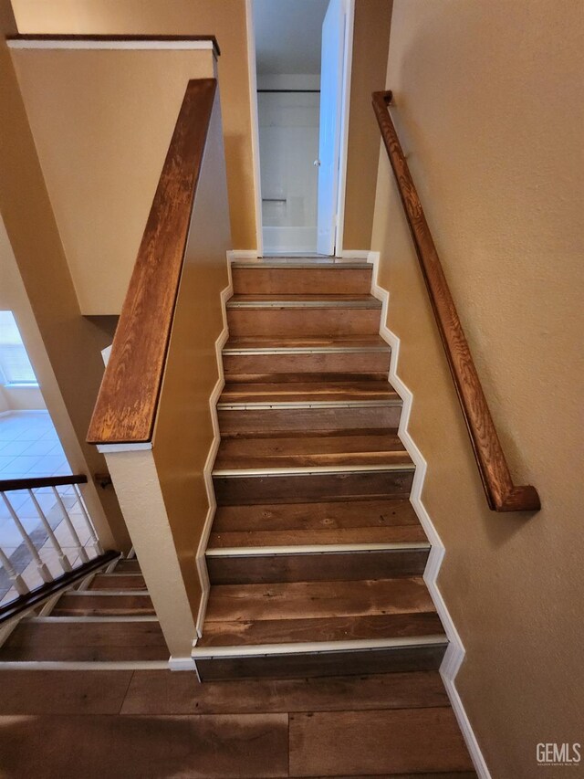 5913 El Camino Ave, Bakersfield, CA 93313 - staircase with wood-type flooring