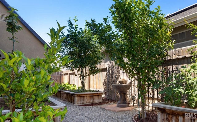 14822 Plumeria Ct, Bakersfield, CA 93314 - view of patio / terrace