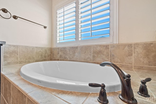 14822 Plumeria Ct, Bakersfield, CA 93314 - bathroom with a garden tub