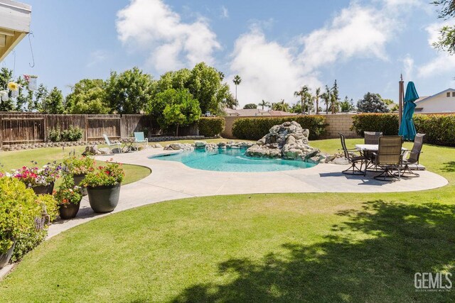 7116 Jolynn St, Bakersfield, CA 93308 - view of swimming pool with a patio area