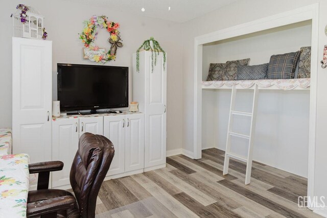 7116 Jolynn St, Bakersfield, CA 93308 - office area with light wood finished floors