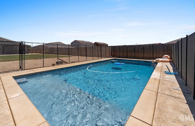 6607 Wind Wolfs Ln, Bakersfield, CA 93313 - view of pool with a fenced backyard
