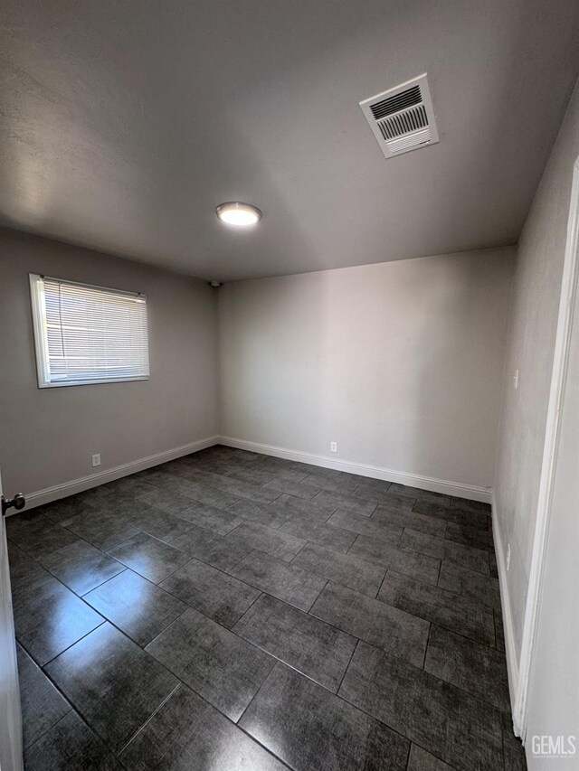 2912 Wilson Rd, Bakersfield, CA 93304 - empty room featuring baseboards