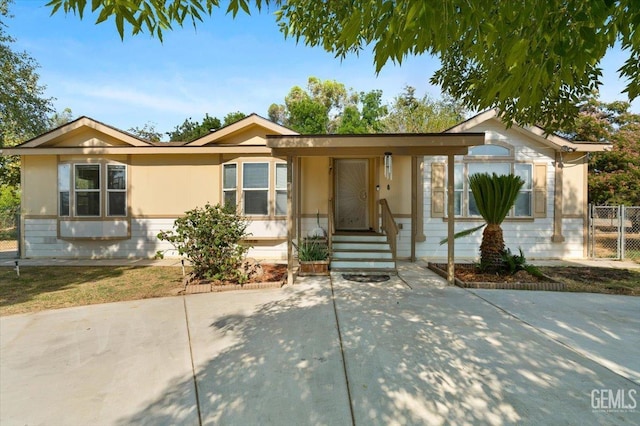 22940 Fast Ct, Bakersfield, CA 93314 - view of front facade