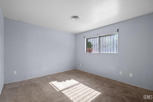2617 Auburn Ct, Bakersfield, CA 93306 - empty room with carpet