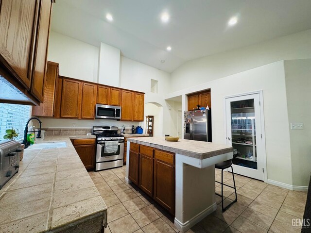 13213 Ridgeway Meadows Dr, Bakersfield, CA 93314 - photo 9