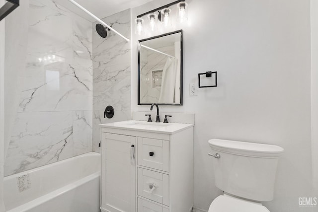 1940 S La Salle Ave, Los Angeles, CA 90018 - full bath featuring toilet, shower / bath combination with curtain, and vanity