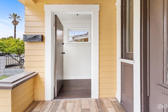 1940 S La Salle Ave, Los Angeles, CA 90018 - view of entrance to property