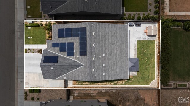 9008 Pine Breeze Ln, Shafter, CA 93263 - birds eye view of property