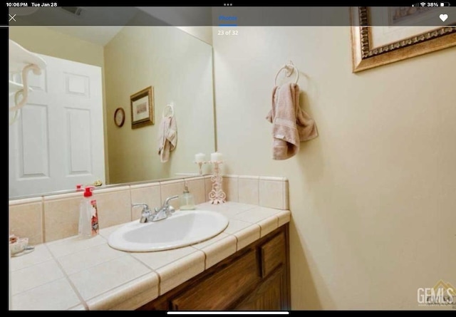 bathroom featuring vanity