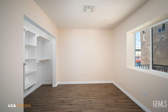 428 Center St Unit A, Taft, CA 93268 - unfurnished bedroom featuring wood finished floors, recessed lighting, and a closet