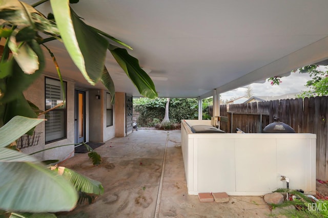 7305 Wilford Ct, Bakersfield, CA 93309 - view of patio / terrace