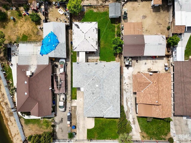 611 6th St, Bakersfield, CA 93304 - photo 4