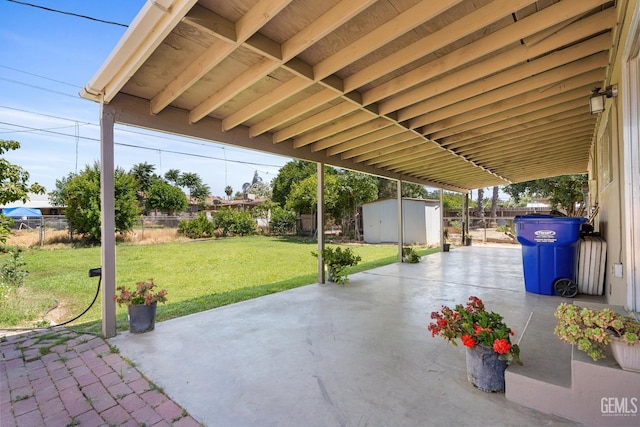 10801 Santa Clara St, Lamont, CA 93241 - view of patio / terrace