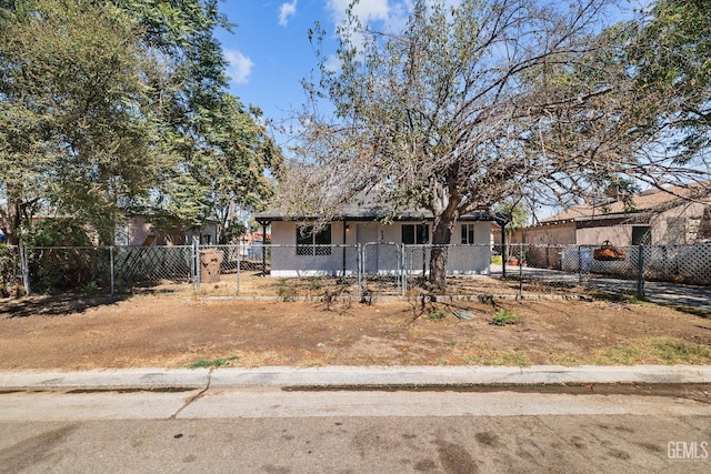 view of front of property