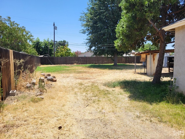 2132 Wingland Dr, Bakersfield, CA 93308 - view of fenced backyard