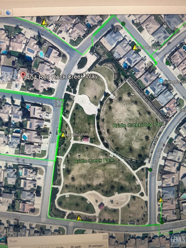 9404 Red Rock Creek Way, Bakersfield, CA 93311 - map / location featuring property parcel outlined