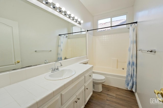 6720 Alderbrook Ln, Bakersfield, CA 93312 - bathroom with vanity, shower / bathtub combination with curtain, and wood finished floors