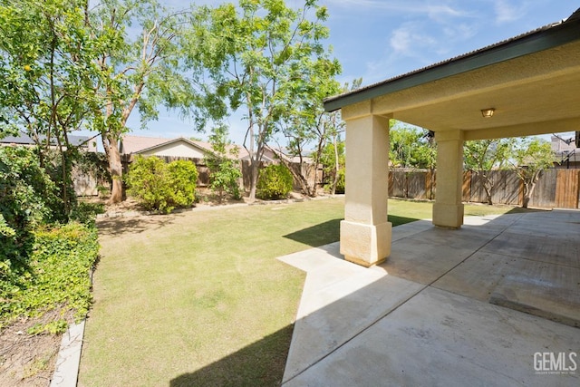 6720 Alderbrook Ln, Bakersfield, CA 93312 - fenced backyard featuring a patio area