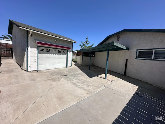 4049 Liz Dr, Bakersfield, CA 93312 - detached garage featuring driveway