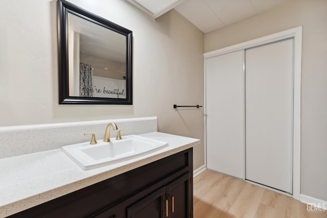 4401 Hughes Ln Unit 148, Bakersfield, CA 93304 - full bath featuring vanity and wood finished floors