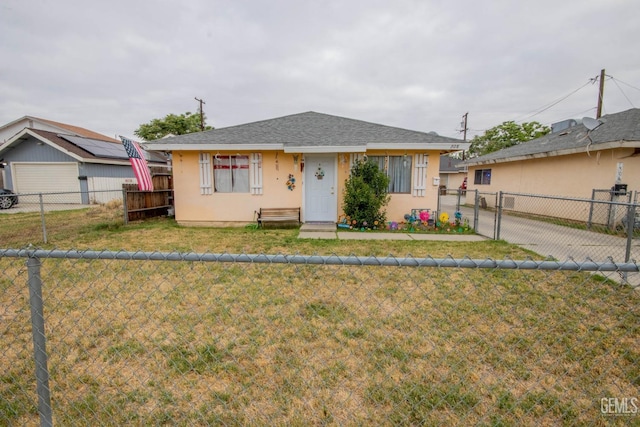 view of front of home with a front yard