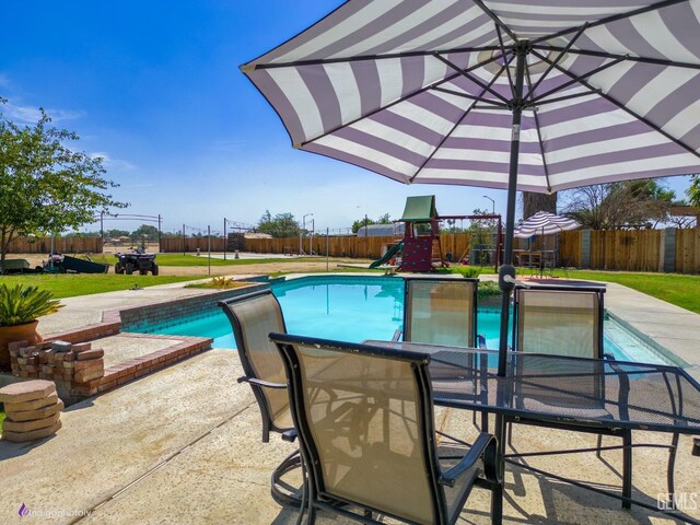 6351 Deacon Ave, Bakersfield, CA 93307 - photo 37