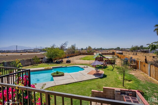 6351 Deacon Ave, Bakersfield, CA 93307 - photo 33