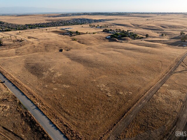 7000 Valley Ln, Bakersfield, CA 93306