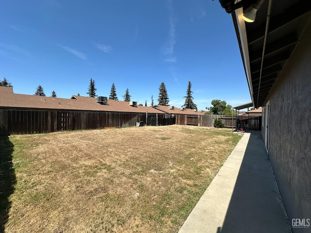5812 Appletree Ln, Bakersfield, CA 93309 - view of fenced backyard