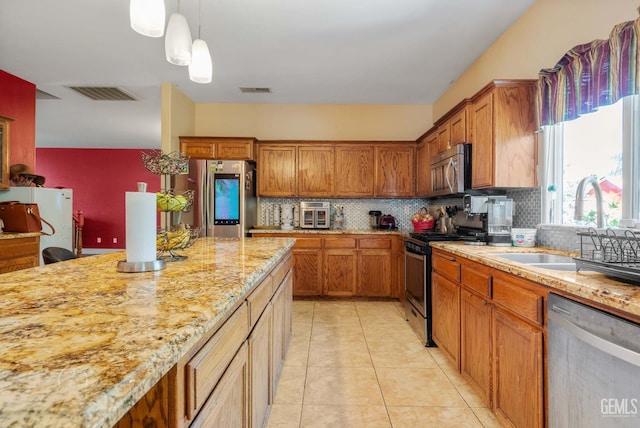 11420 Revolution Rd, Bakersfield, CA 93312 - photo 15