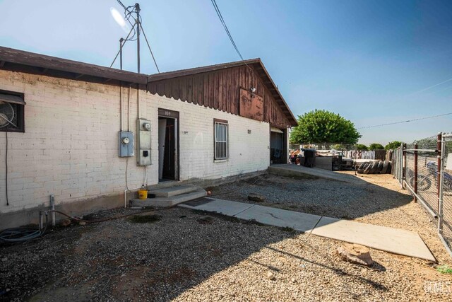 113 S Pepper Dr, Bakersfield, CA 93307 - photo 6