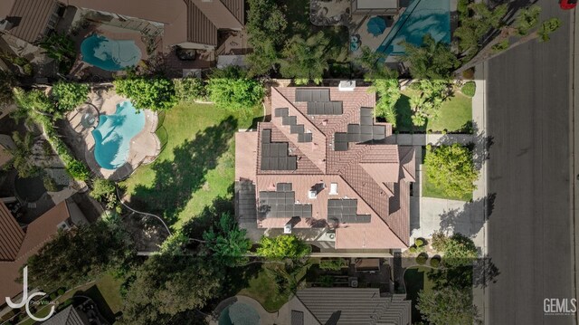 11009 Bright Water Way, Bakersfield, CA 93311 - bird's eye view of a pool area