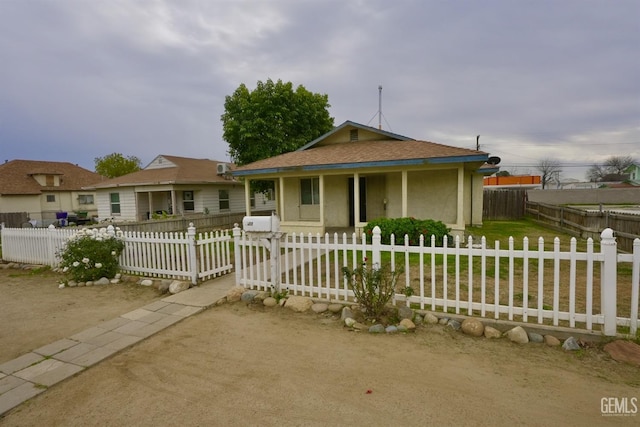 view of front of property