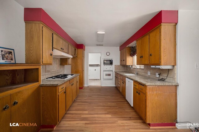 510 Garnsey Ave, Bakersfield, CA 93309 - photo 12