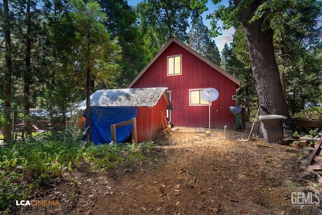 view of outbuilding