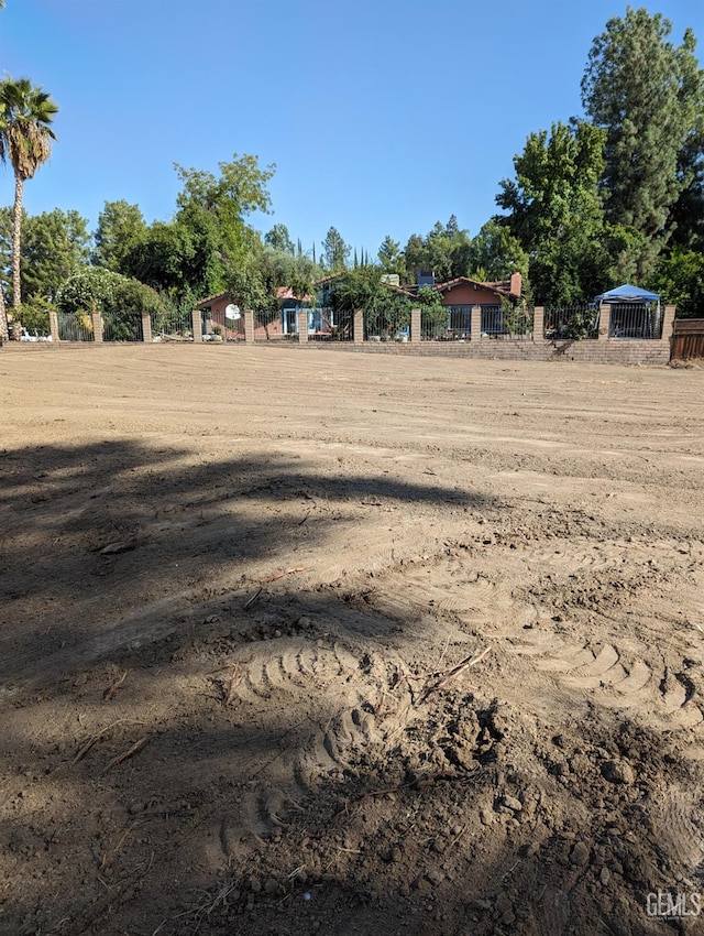 6100 Roundup Way, Bakersfield, CA 93306