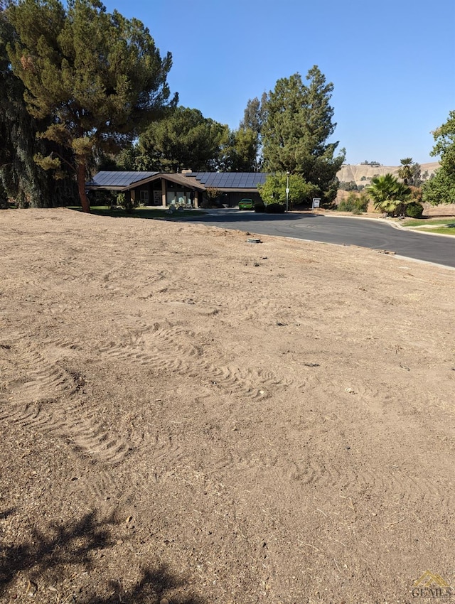 6100 Roundup Way, Bakersfield, CA 93306