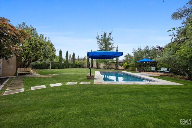11416 Queensbury Dr, Bakersfield, CA 93312 - view of pool featuring a lawn