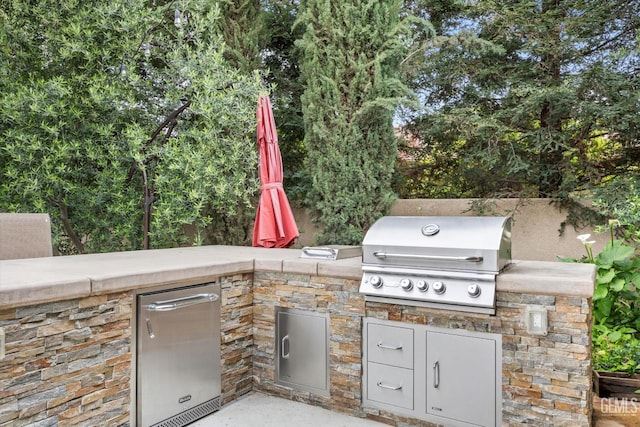 11416 Queensbury Dr, Bakersfield, CA 93312 - view of patio / terrace
