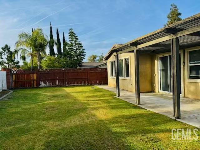 1304 Torulosa Dr, Bakersfield, CA 93311 - photo 2