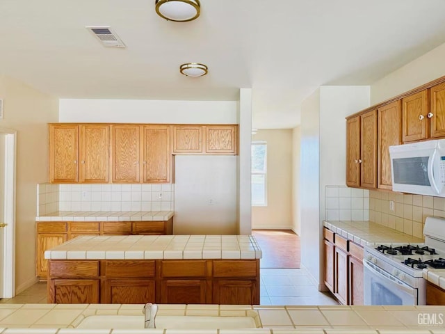 1304 Torulosa Dr, Bakersfield, CA 93311 - photo 8