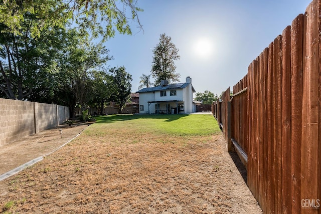 5104 Silver Crossing St, Bakersfield, CA 93313 - view of yard